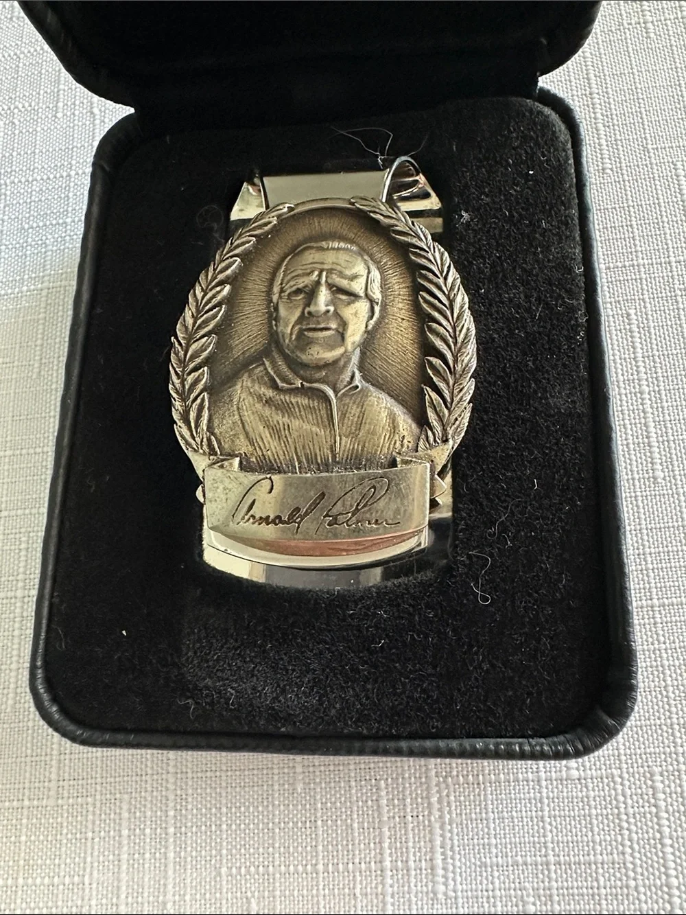 Arnold Palmer limited edition money clip. #344 of 950. New in see through case.